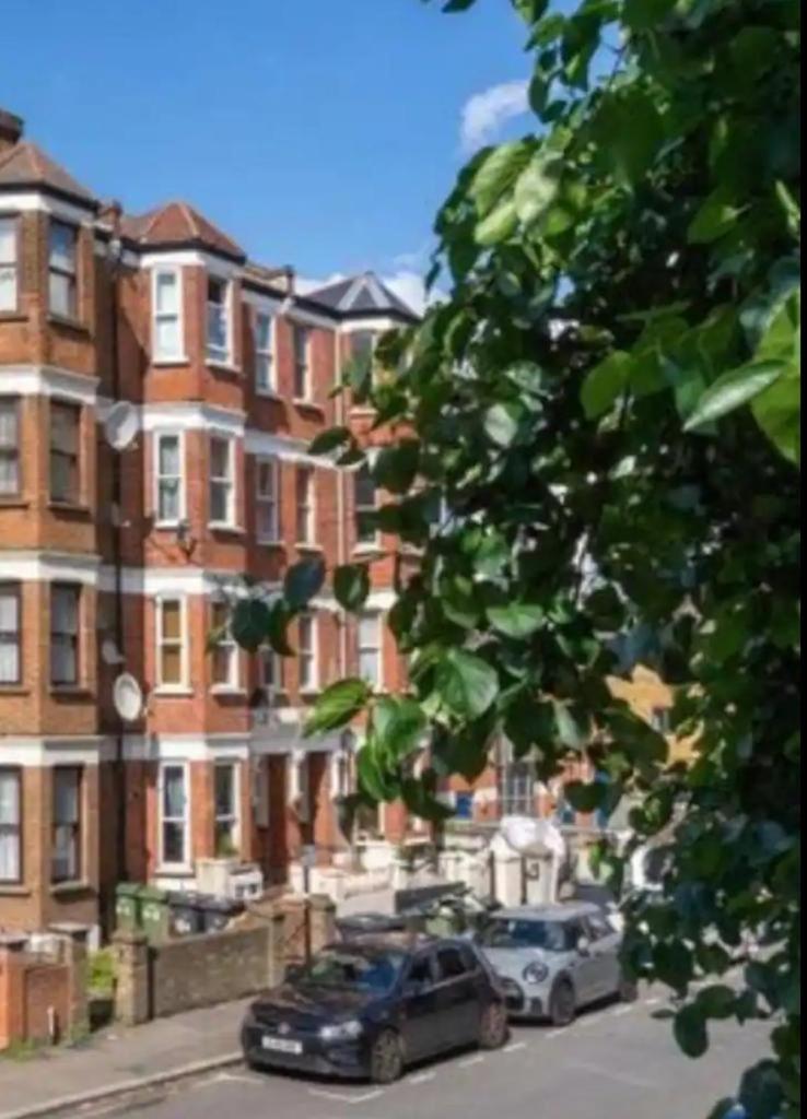 Stylish 2 Bedrooms Flat Sleeps 6 & Garden London Zone 2 Cls Central Kültér fotó