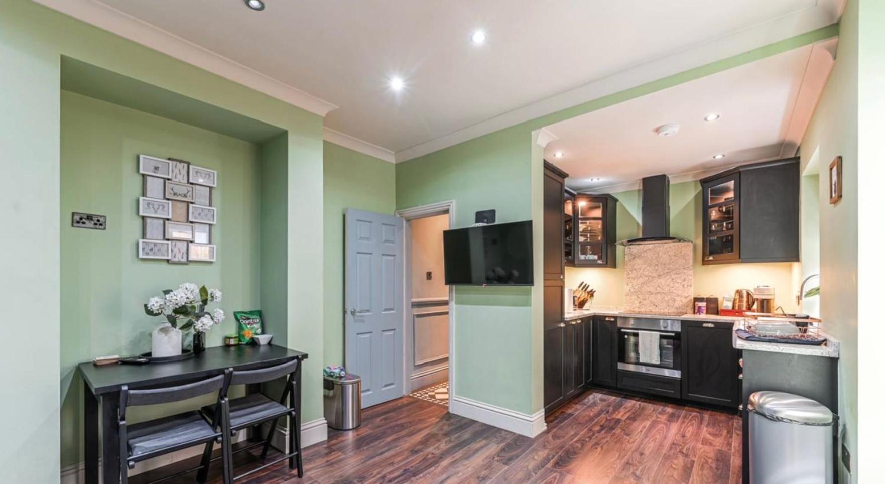 Stylish 2 Bedrooms Flat Sleeps 6 & Garden London Zone 2 Cls Central Kültér fotó